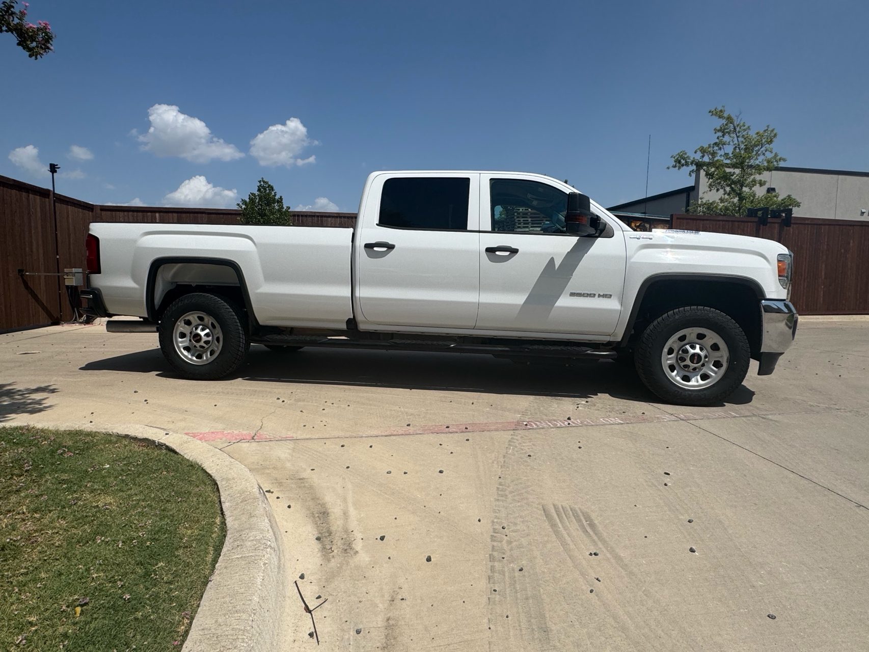 gmc sierra 3500hd 2019 1GT42TCY1KF237045 image gmc sierra 3500hd 2019 1GT42TCY1KF237045 image